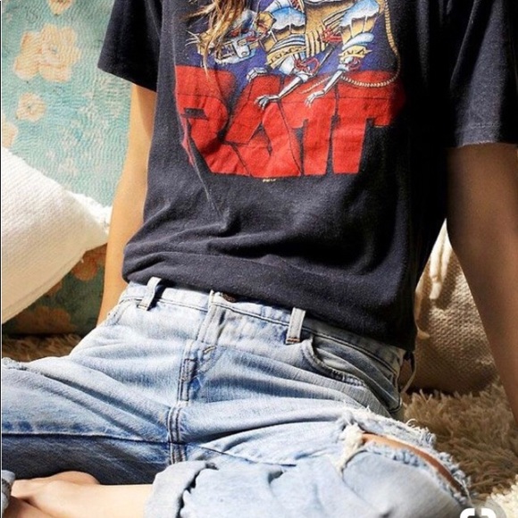 Surprise Vintage Graphic Tee - Picture 2 of 8